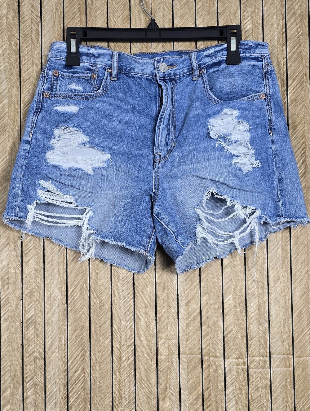 American Eagle Outfitters Light Blue Distressed Denim Cutoff Shorts
